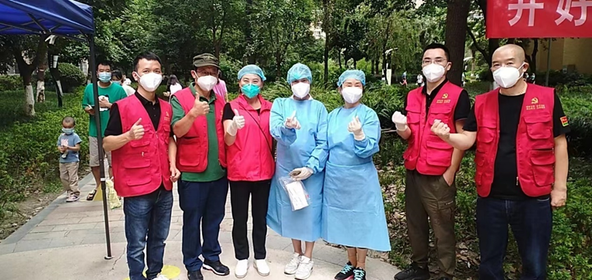 积沙成塔汇众志，同心抗疫展风姿