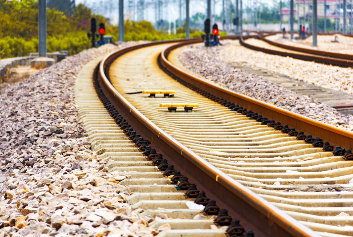 无源无线零功率压力传感器在轨道监测上的应用