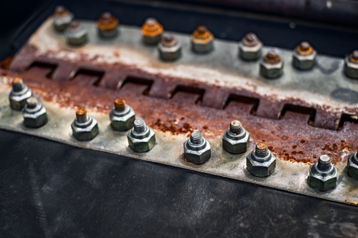 无源无线复合传感器同时测螺栓预紧力和温度，更安全