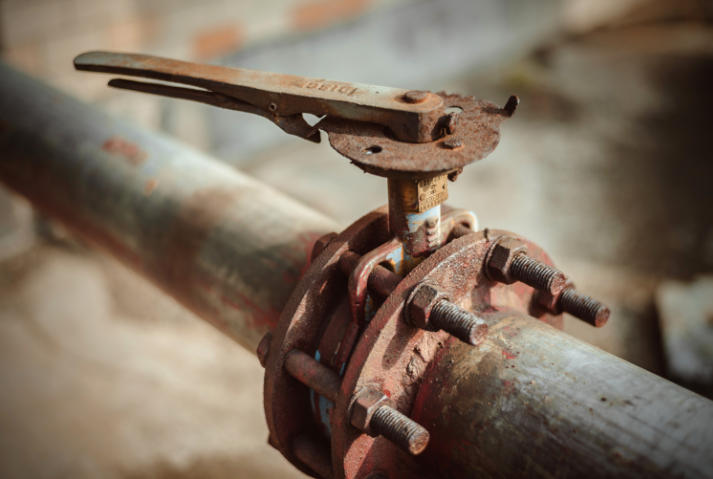 从经验拧紧到数据感知：无源无线垫片式螺栓监测的工程价值